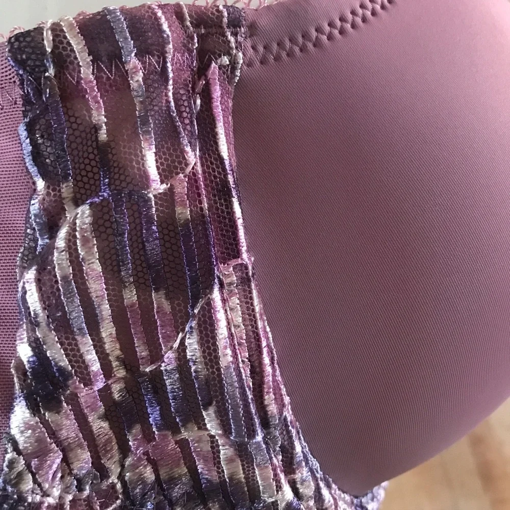 WACOAL LA FEME underwire T-shirt bra - Picture 7 of 13